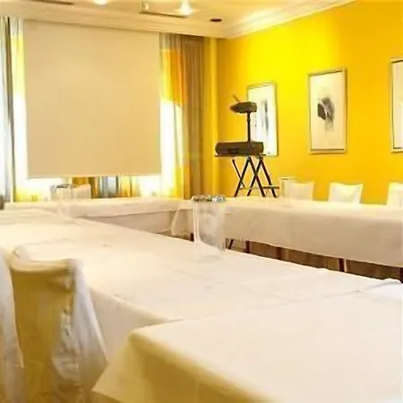 Hotel Buschhausen 3*
