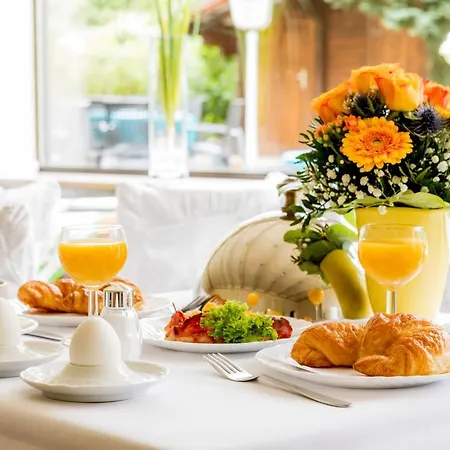 Buschhausen Hotel 3*