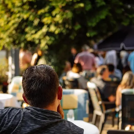 Buschhausen 3* آخن