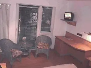 Buschhausen 3* 亚琛